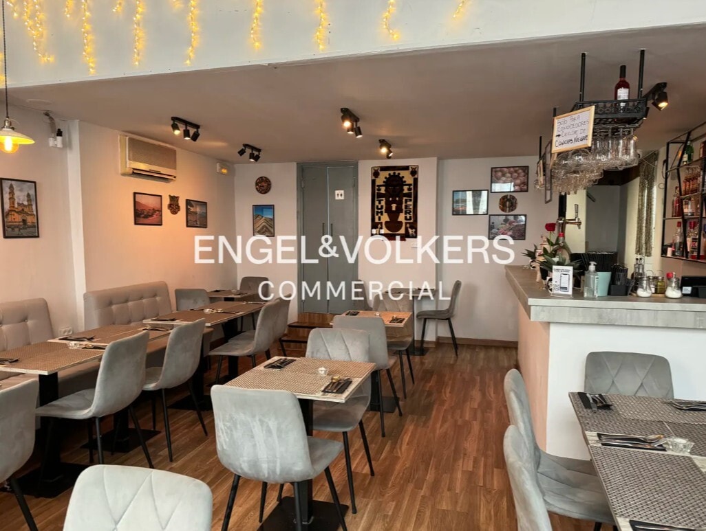 Retail in Barcelona, Barcelona for lease Interior Photo- Image 1 of 5