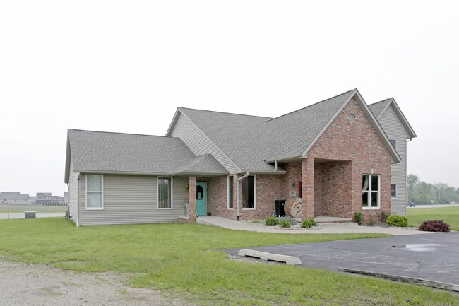 Plus de détails pour 109 Elizabeth Pointe Dr, Germantown Hills, IL - Bureau à vendre