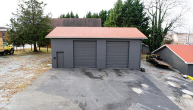 223-225 N Lamar St, Roxboro, NC for lease Building Photo- Image 2 of 10