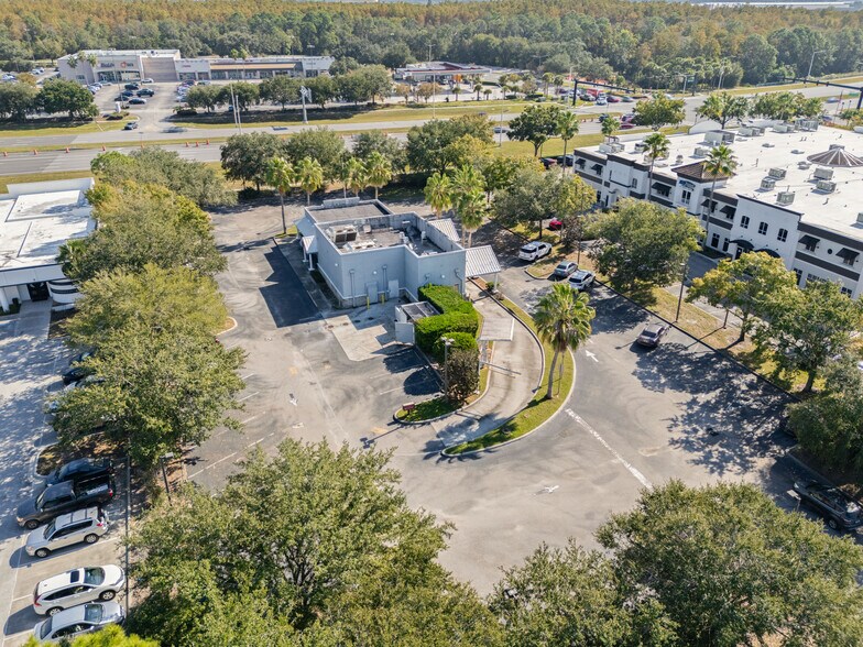 8841 Commodity Cir, Orlando, FL à louer - Photo du bâtiment - Image 1 de 64