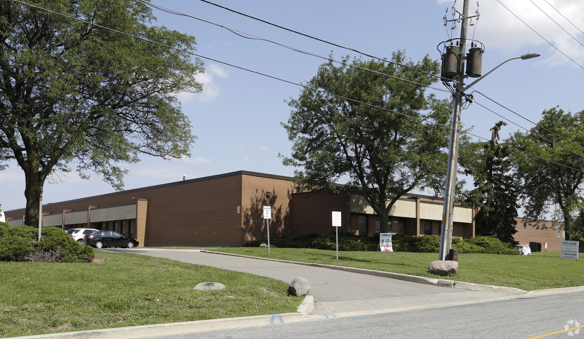 1239 Aerowood Dr, Mississauga, ON à vendre Photo principale- Image 1 de 1