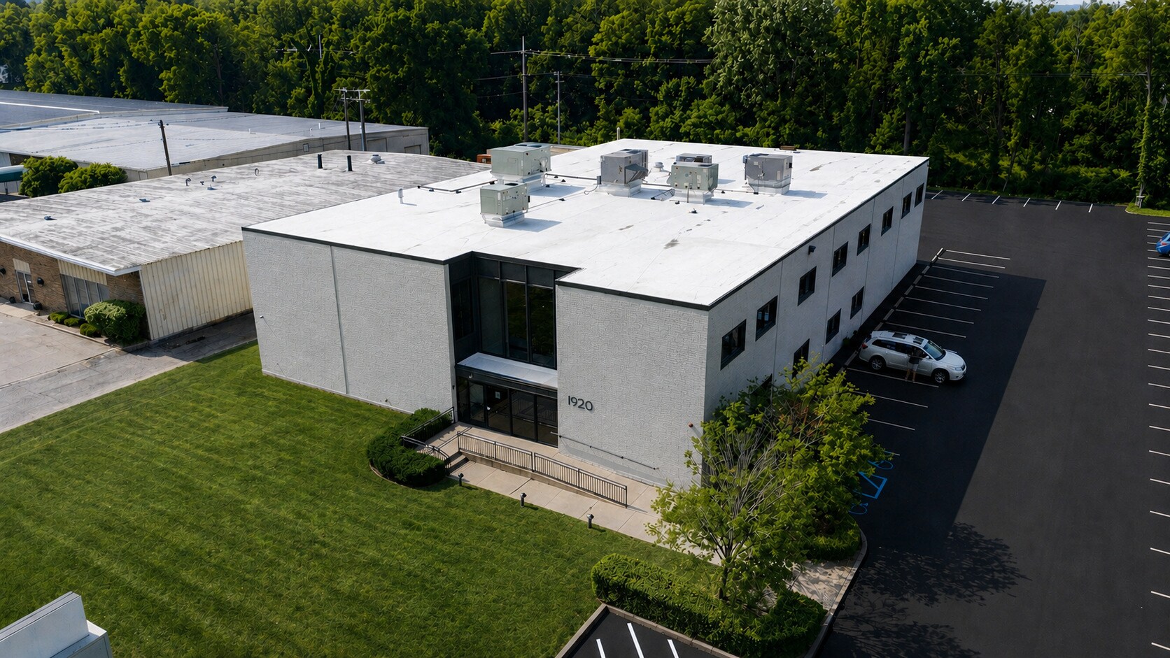 1920 McKinley Ave, Mishawaka, IN for lease Building Photo- Image 1 of 19