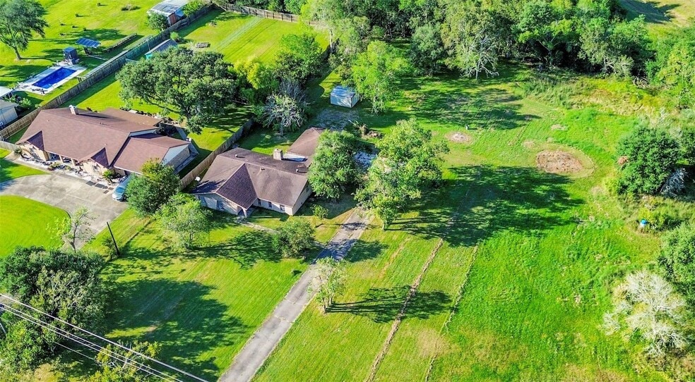 10922 FM 1764 Rd, Santa Fe, TX for sale - Building Photo - Image 3 of 7