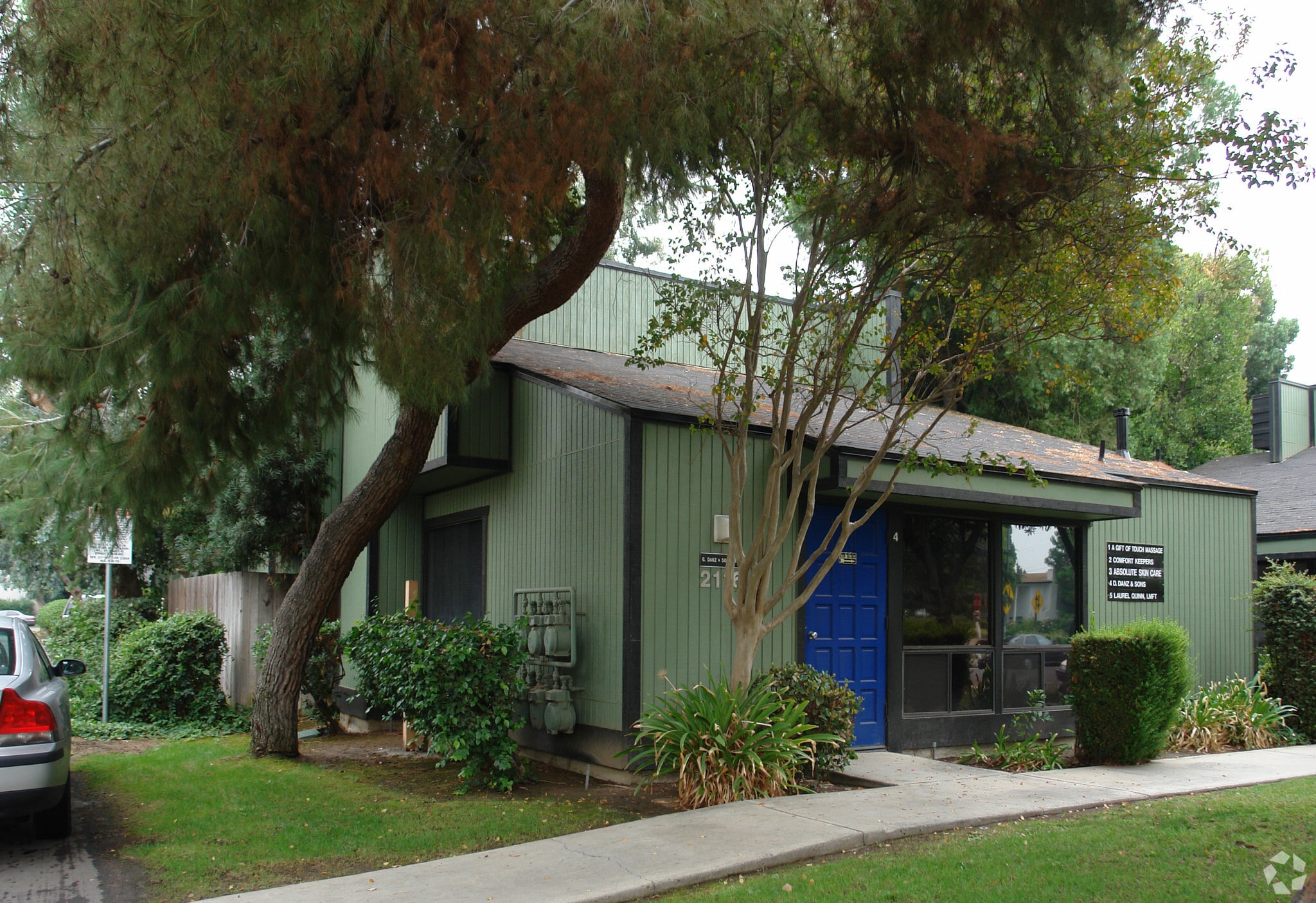 2112 24th St, Bakersfield, CA for lease Primary Photo- Image 1 of 4