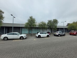 27 Cowglen Rd, Glasgow for lease Building Photo- Image 2 of 3