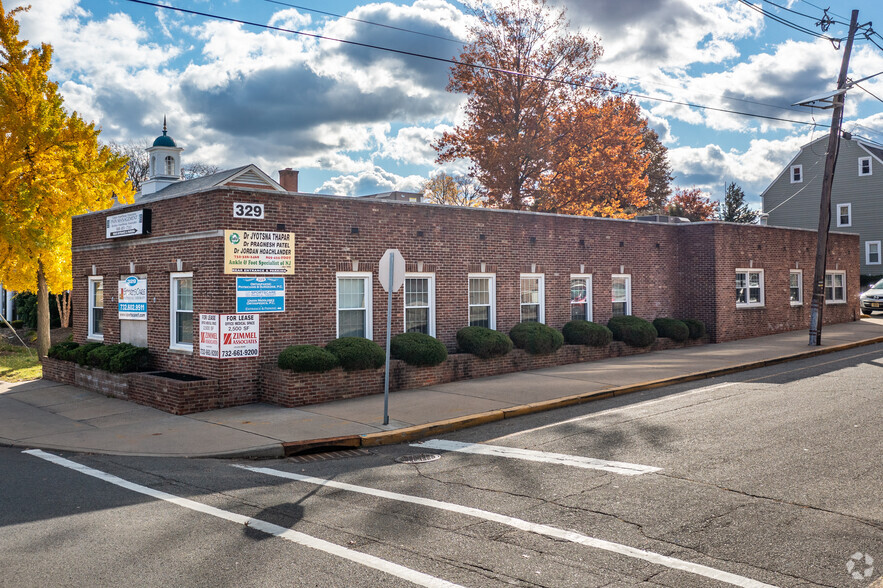 329 Amboy Ave, Woodbridge, NJ for sale - Building Photo - Image 1 of 1