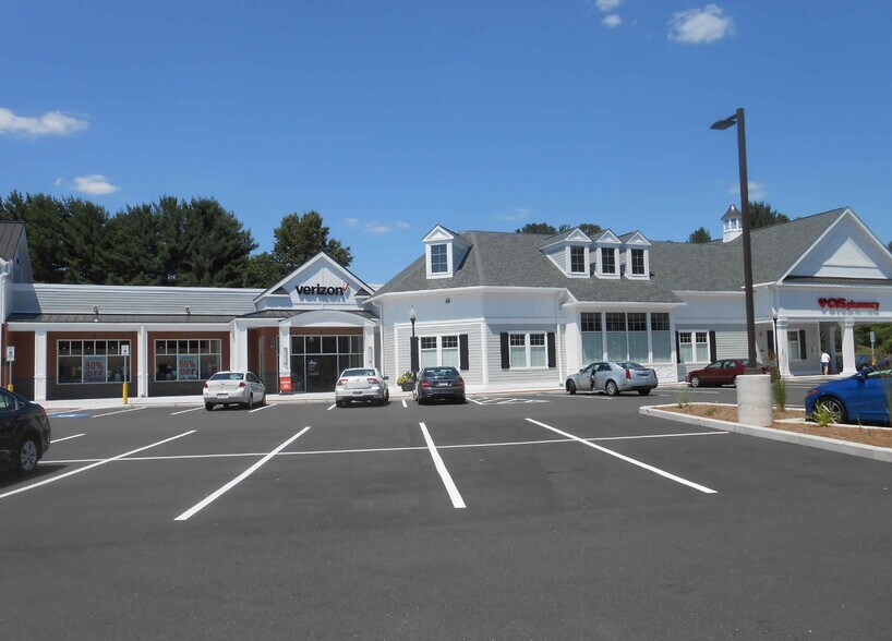 666-734 Bliss Rd, Longmeadow, MA à louer - Photo du bâtiment - Image 2 de 2