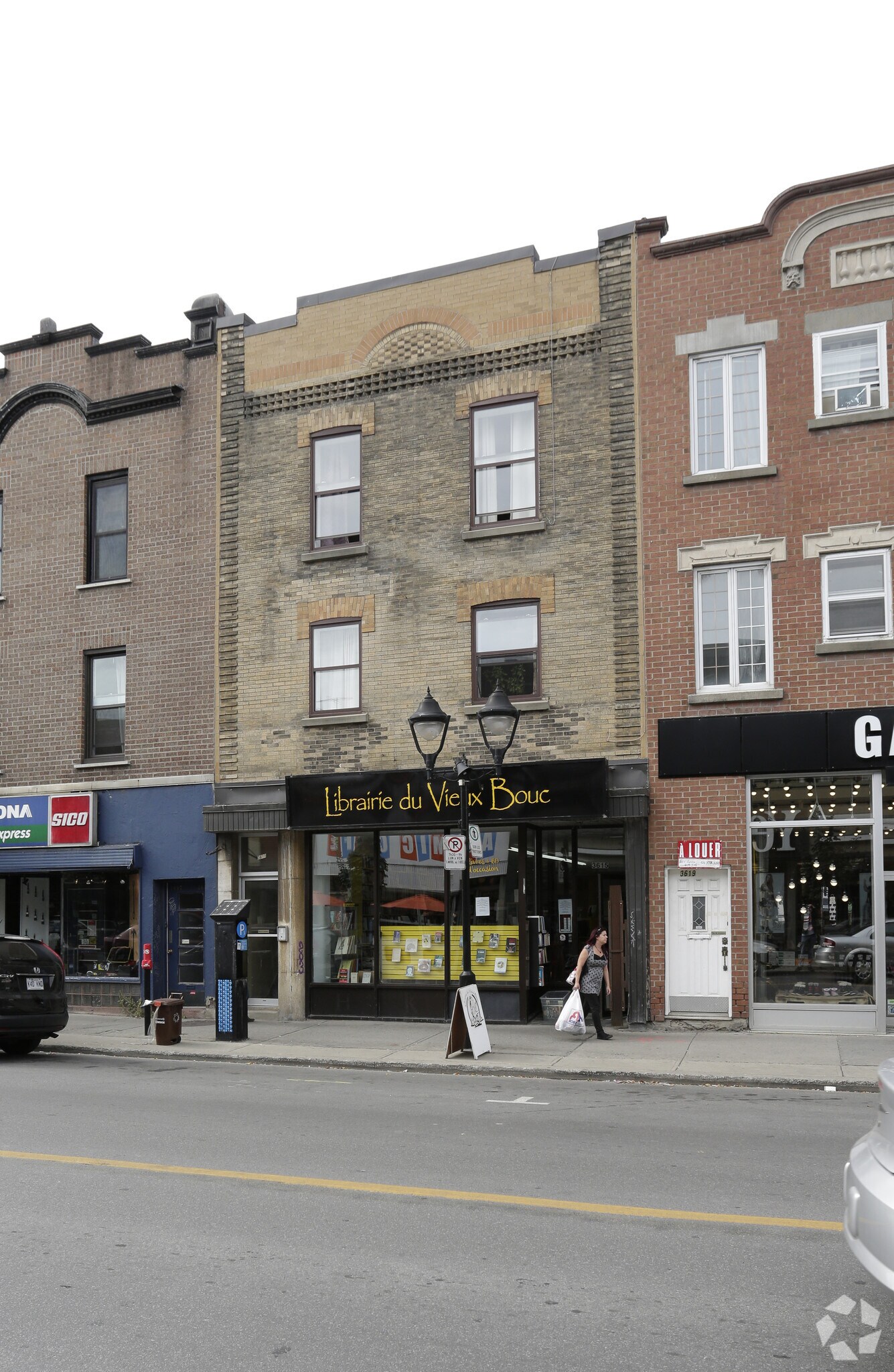 3611-3615 Rue Ontario E, Montréal, QC for sale Primary Photo- Image 1 of 1