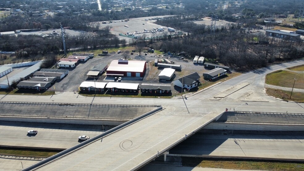 12125 Jacksboro Hwy, Fort Worth, TX for lease - Building Photo - Image 2 of 12