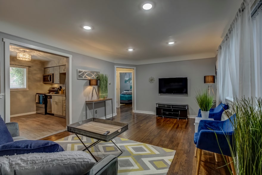 629 W Maple Rd, Clawson, MI for sale - Building Photo - Image 3 of 6