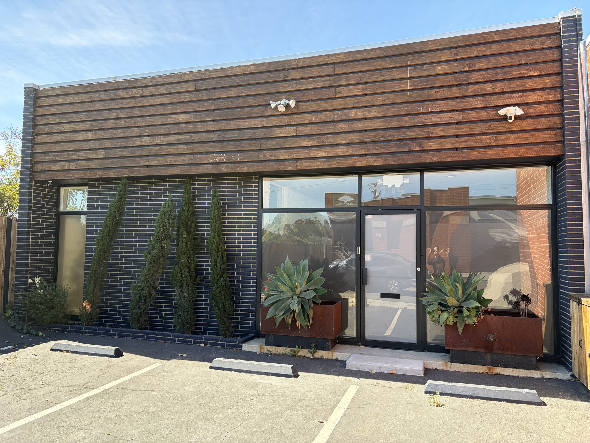 1714 18th St, Santa Monica, CA for lease Primary Photo- Image 1 of 13