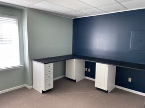 521 Old Great Neck Rd, Virginia Beach, VA à louer Photo intérieure- Image 2 de 5