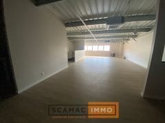 Industrial in Éguilles for lease - Interior Photo - Image 1 of 5