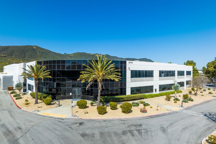 43195 Business Park Dr, Temecula, CA à louer - Photo principale - Image 1 de 27