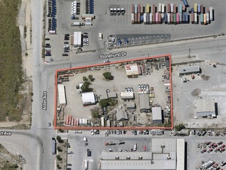 Plus de détails pour 2271 Stonehurst Dr, Rialto, CA - Industriel à louer