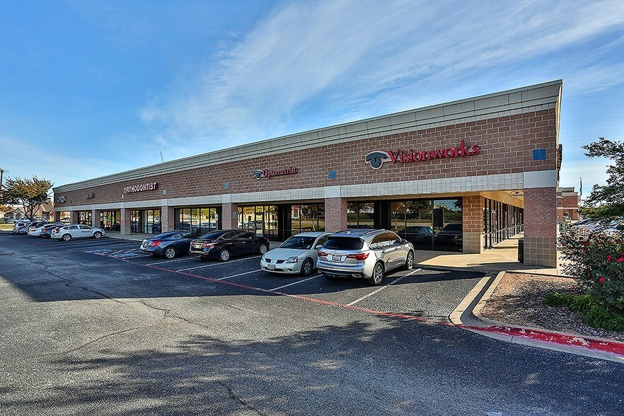 8428 Denton Hwy, Watauga, TX à louer - Photo du bâtiment - Image 3 de 5