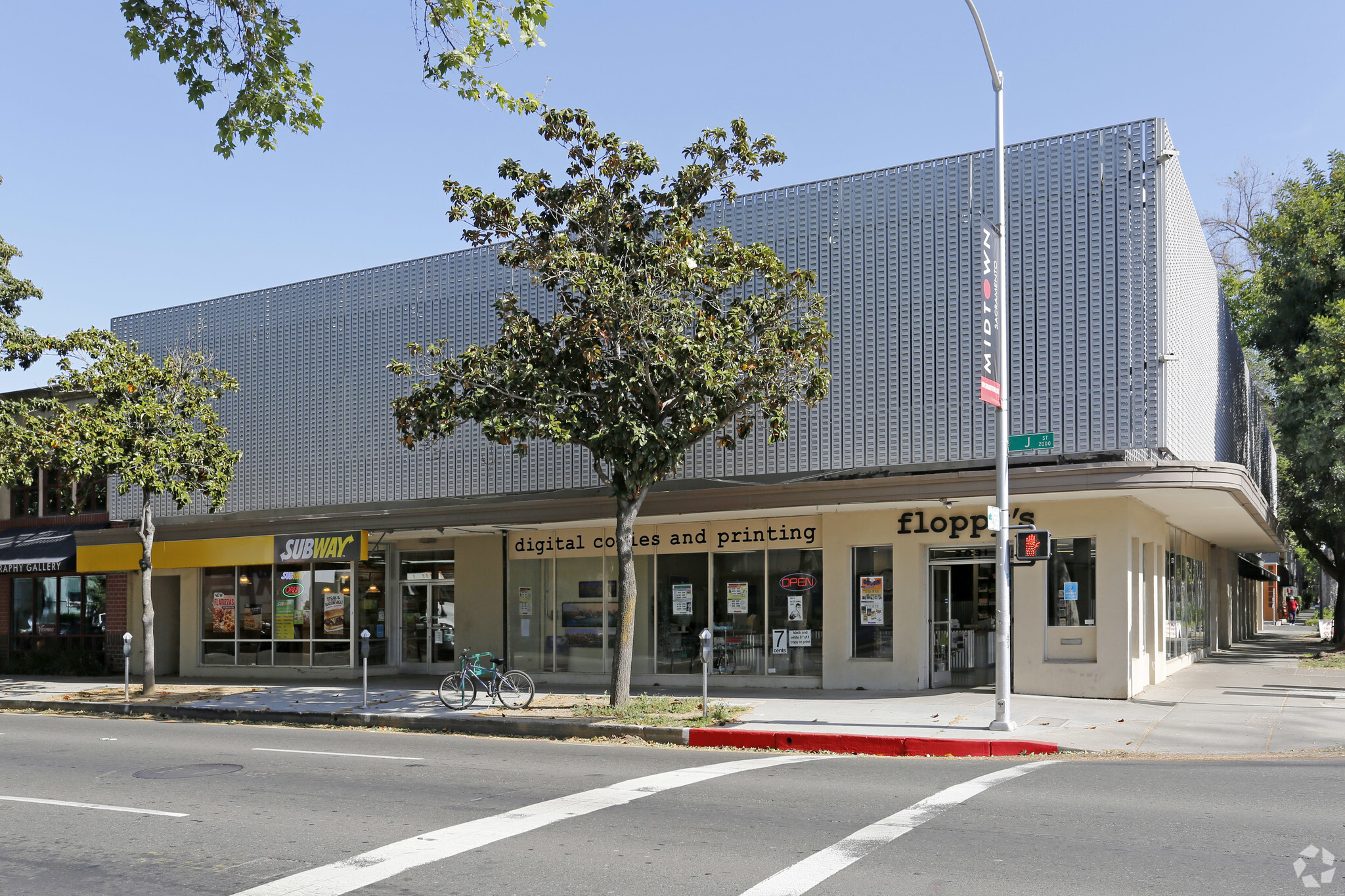 2029-2031 J St, Sacramento, CA à vendre Photo du bâtiment- Image 1 de 1