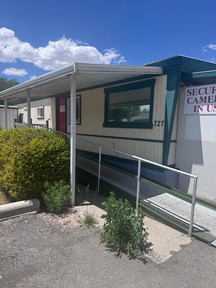 727 Fruit Park Rd, Montrose, CO à louer - Photo du bâtiment - Image 1 de 6