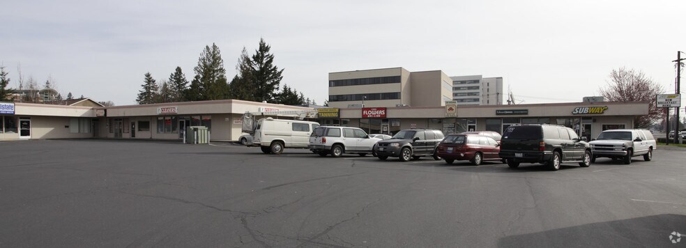 8510 NE Mill Plain Blvd, Vancouver, WA à louer - Photo du bâtiment - Image 2 de 3