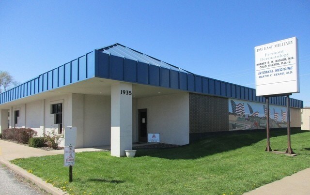 1935 E Military Ave, Fremont, NE for sale Primary Photo- Image 1 of 2