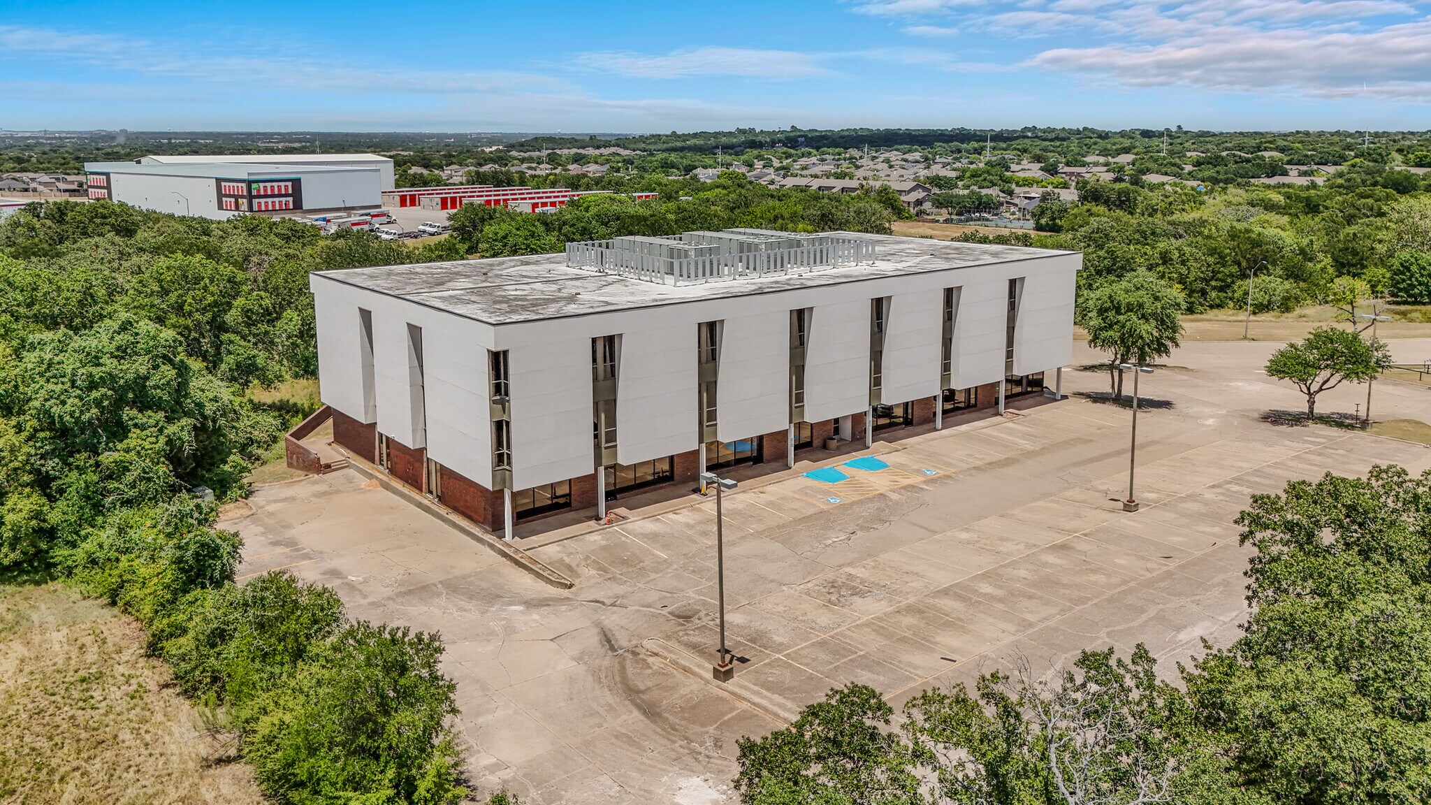 6900 Anderson Blvd, Fort Worth, TX à louer Photo du bâtiment- Image 1 de 14