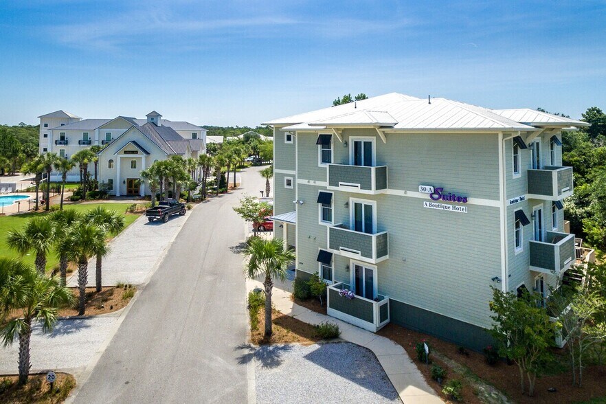 Santa Rosa Beach 30A Inn and Suites portefeuille de 1 propriétés à vendre sur LoopNet.ca - Photo du bâtiment - Image 1 de 18