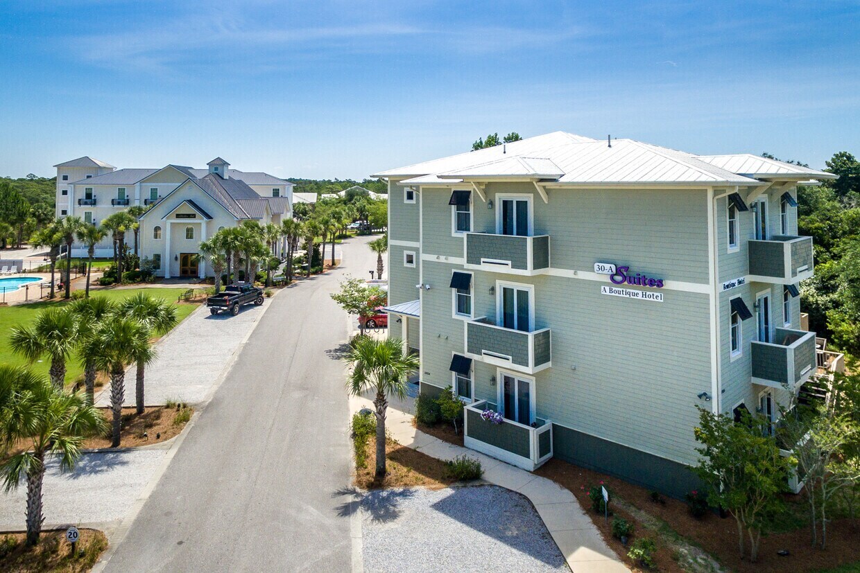 Santa Rosa Beach 30A Inn and Suites portefeuille de 1 propriétés à vendre sur LoopNet.ca Photo du bâtiment- Image 1 de 19