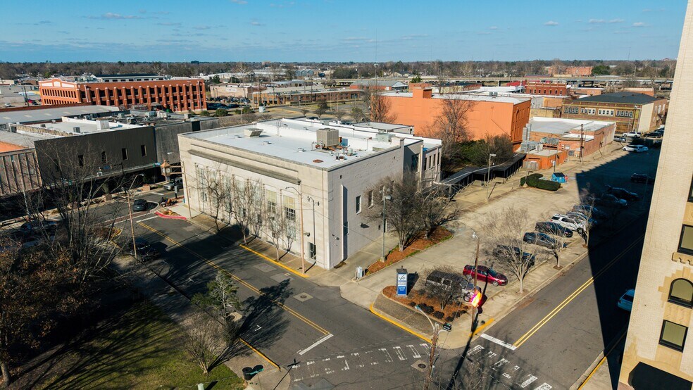 300 Desiard St, Monroe, LA à vendre - Photo principale - Image 1 de 16