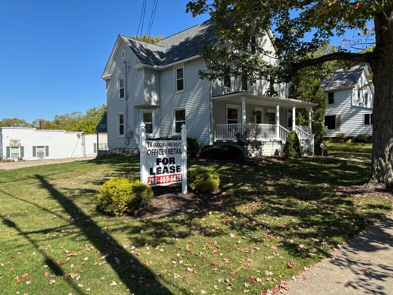 150 Court St, Chardon, OH à louer - Photo du bâtiment - Image 2 de 18
