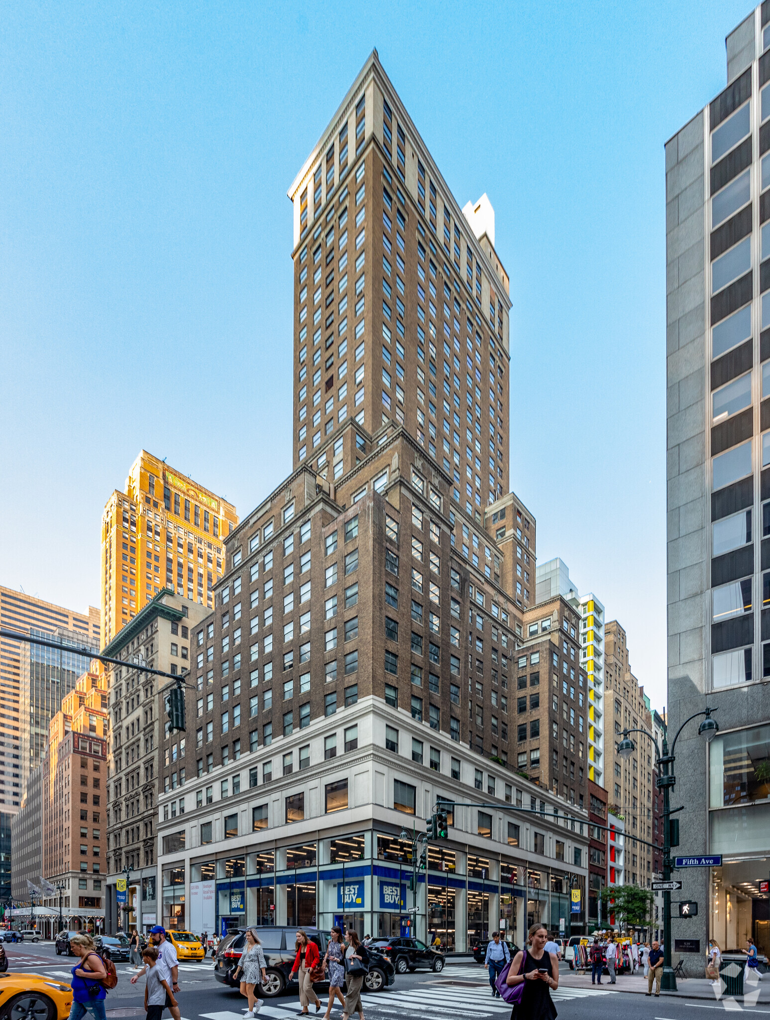 535 Fifth Ave, New York, NY for lease Primary Photo- Image 1 of 3