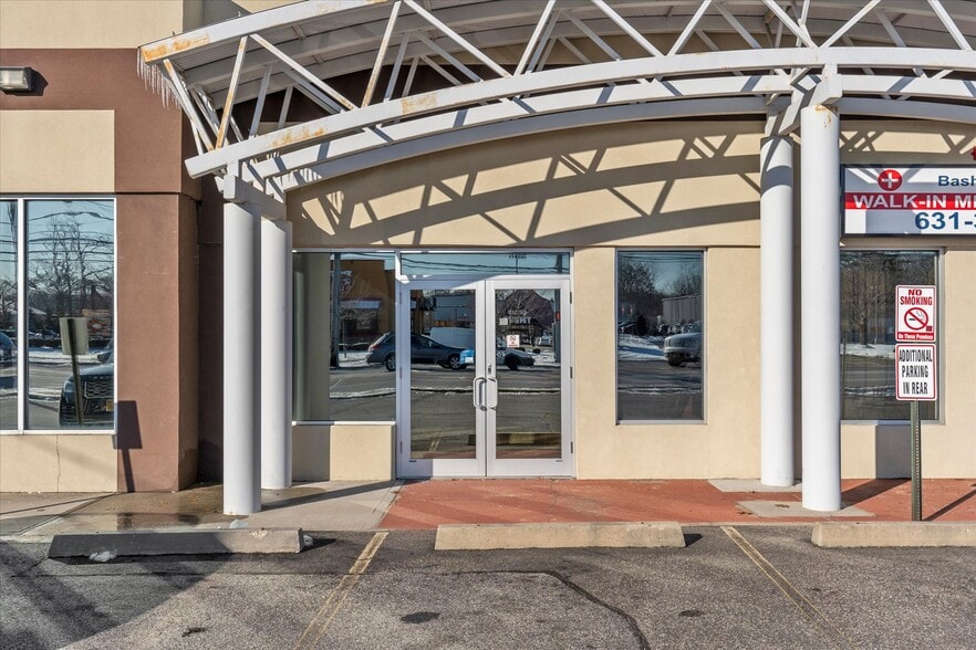 1787-1797 Middle Country Rd, Centereach, NY for lease - Building Photo - Image 2 of 21