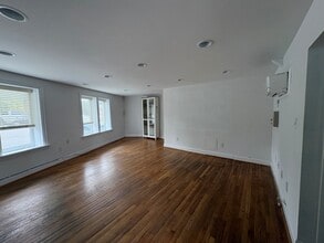 1726 Altamont Ave, Richmond, VA for lease Interior Photo- Image 1 of 11