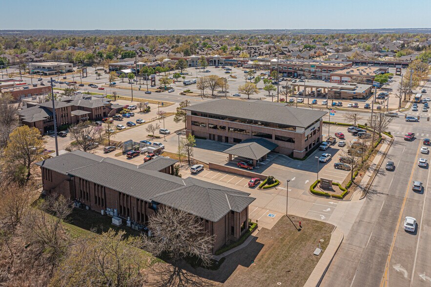 3550 W Robinson St, Norman, OK à louer - Aérien - Image 2 de 2