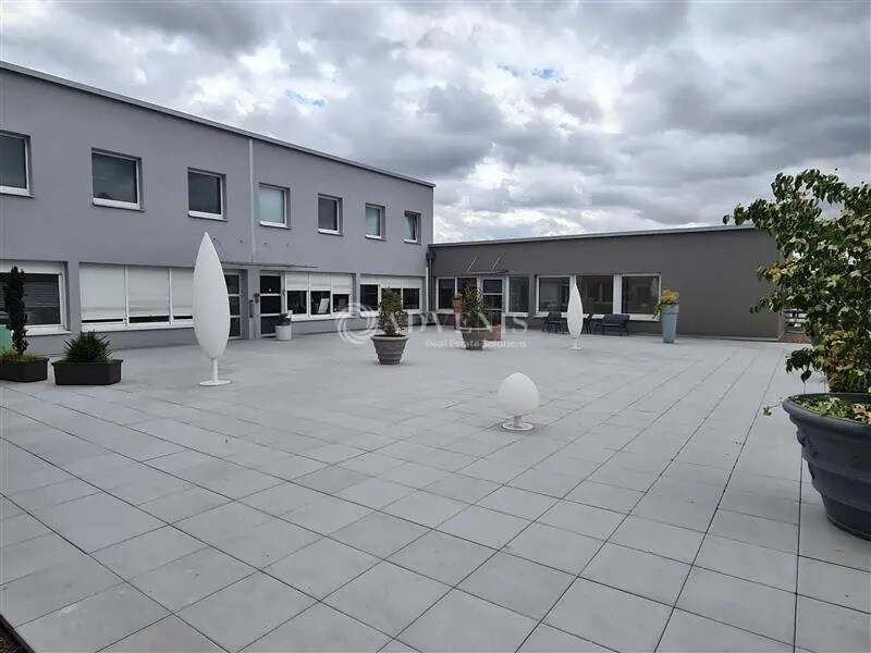 Office in Metz for lease Building Photo- Image 1 of 8