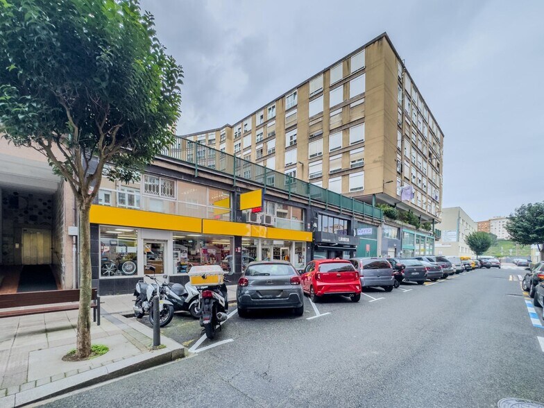 Retail in Santander, Cantabria for sale - Building Photo - Image 2 of 31