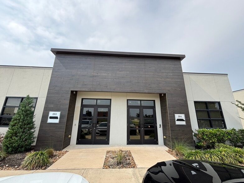 8118 Fry Rd, Cypress, TX for lease - Building Photo - Image 3 of 46