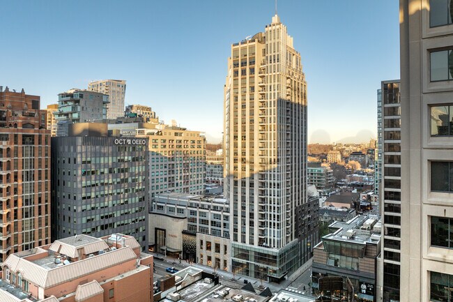 Plus de détails pour 100 Bloor St W, Toronto, ON - Commerce de détail à louer