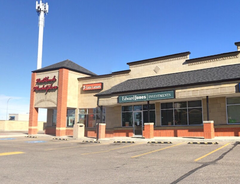 20 Northlands, Medicine Hat, AB à vendre Photo principale- Image 1 de 1