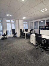 35 Rue De Courcelles, Paris for lease Building Photo- Image 1 of 6