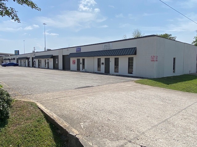 4729 Ramus St, Houston, TX for lease Primary Photo- Image 1 of 2