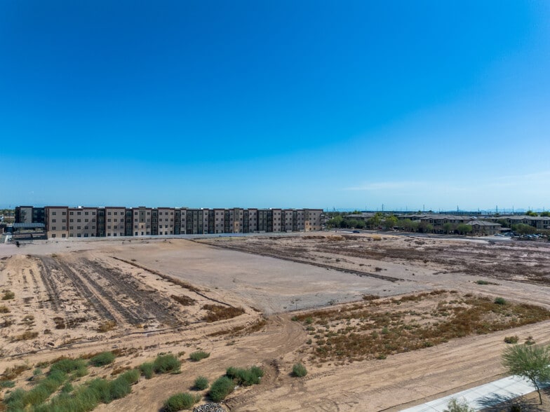 1010 S Goodyear Blvd E, Goodyear, AZ for sale - Building Photo - Image 2 of 4