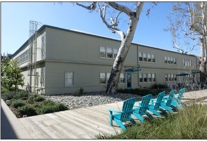 12105 W Bluff Creek Dr, Playa Vista, CA à louer - Photo du bâtiment - Image 2 de 15