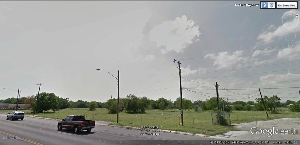 1035-1049 Old Hwy 90 W, San Antonio, TX à louer - Photo du bâtiment - Image 3 de 6