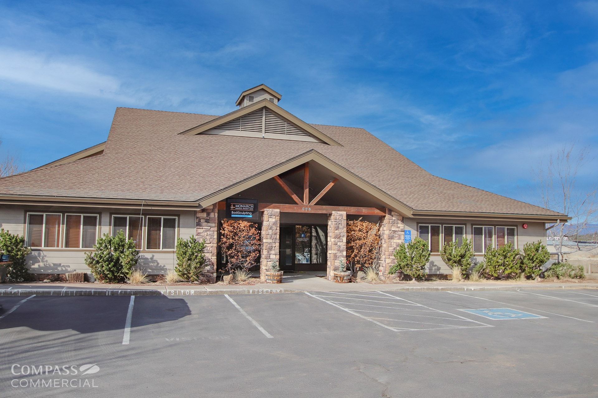 595 SW Bluff Dr, Bend, OR for lease Building Photo- Image 1 of 7