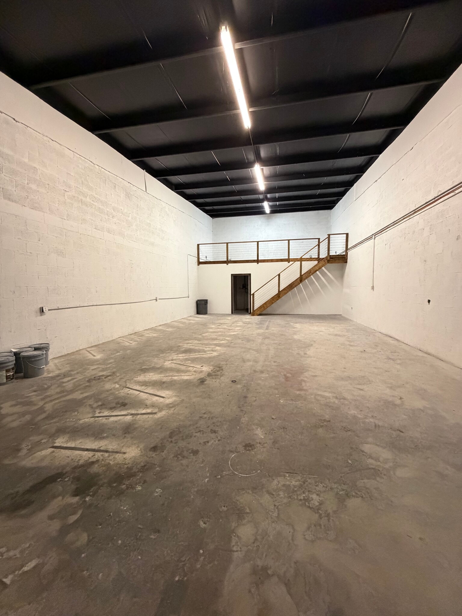 4755 Mercantile Ave, Naples, FL à louer Photo intérieure- Image 1 de 3