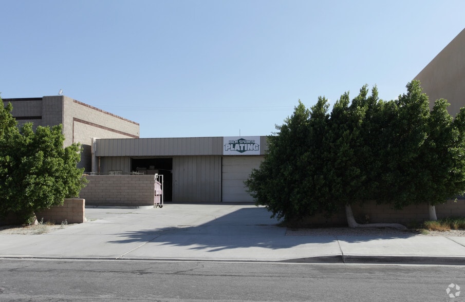 345 W Del Sol Rd, Palm Springs, CA for lease - Primary Photo - Image 1 of 5