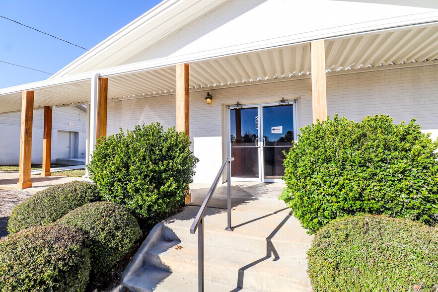 2889 S Lamar Blvd, Oxford, MS à vendre - Photo du bâtiment - Image 2 de 43