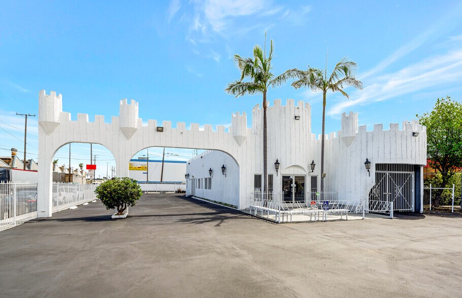 1500 W Pacific Coast Hwy, Long Beach, CA à vendre - Photo du bâtiment - Image 2 de 18