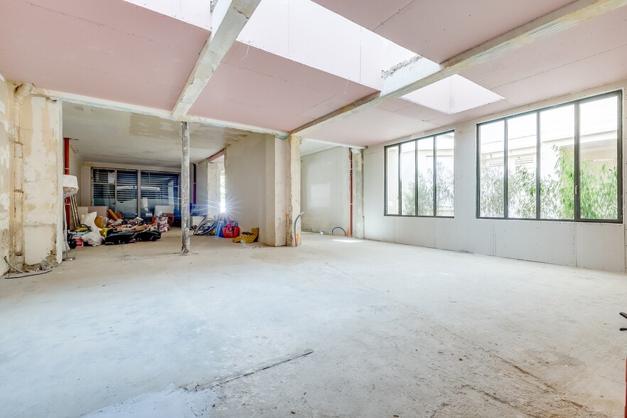 58 Rue Guy Môquet, Paris for sale - Building Photo - Image 3 of 11