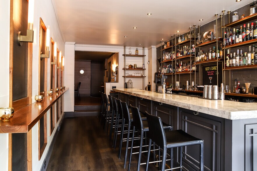 1615 E Passyunk Ave, Philadelphia, PA à louer - Photo du bâtiment - Image 3 de 10